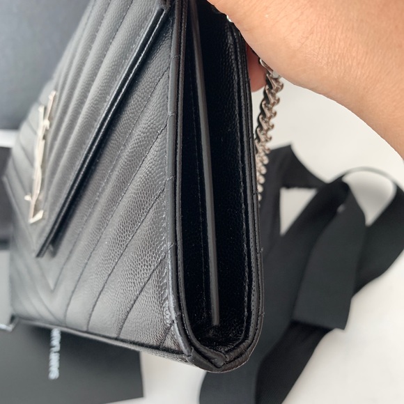 SOLD YSL Envelope WOC - Picture 4 of 7